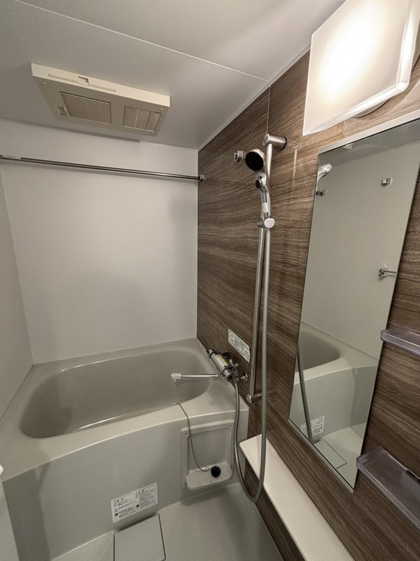 ReveResidence中野坂上の浴室|＼敷金礼金ゼロゼロ！即日入居可能◎初期費用を抑えたい方にオススメ！／