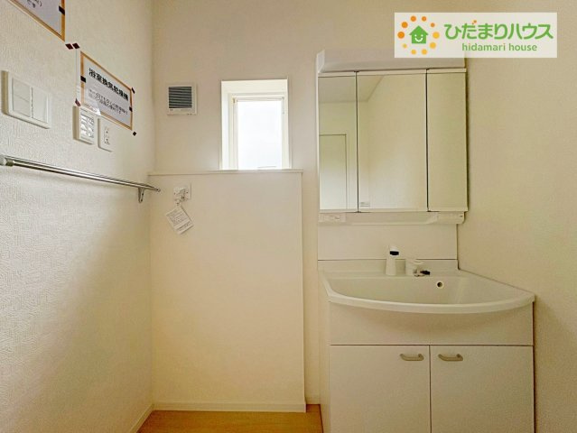 東海村亀下第1　新築戸建　3号棟の独立洗面台|シンプルで使い勝手の良い独立洗面台！