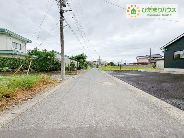 東海村亀下第1　新築戸建　3号棟の前面道路含む現地写真|車の出入りもラクラクできちゃいます(^^♪