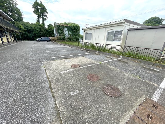 アサヒコーポの駐車場