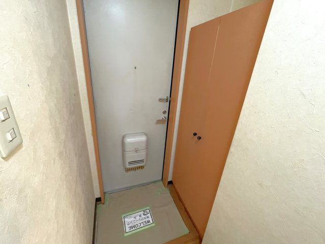 アサヒコーポの玄関