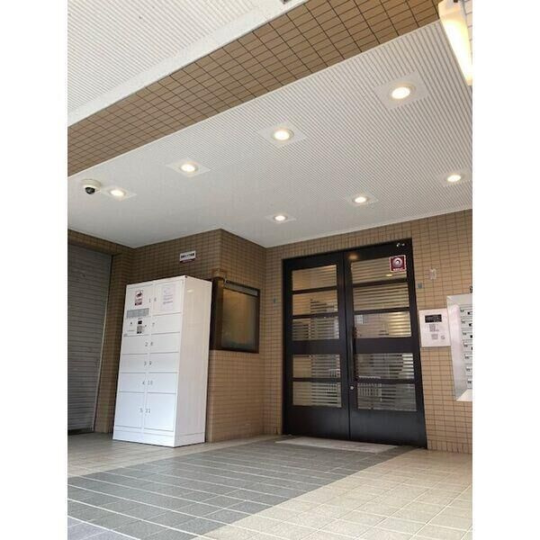 カーサ王塚台のエントランス