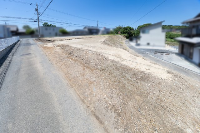 鈴鹿市高塚町《全3区画》の前面道路含む現地写真