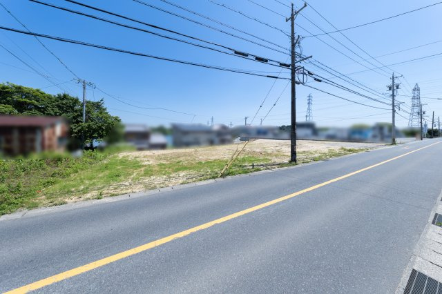 鈴鹿市高塚町《全3区画》の前面道路含む現地写真