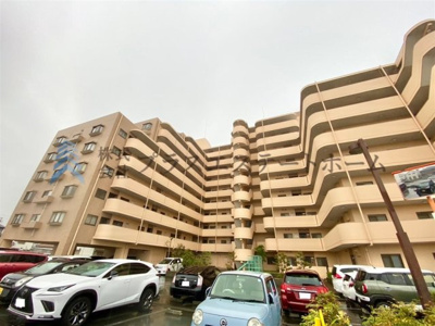 【その他】 | エメラルドマンション東加古川 | 〇人気の角部屋物件です♪
●ペット飼育♪（規約による制限有）
〇南向きにつき採光良好のあたたかいお部屋です♪
●両面バルコニーにつき通風良好です♪
〇全居室収納♪