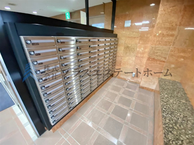 【その他】 | エメラルドマンション東加古川 | 〇人気の角部屋物件です♪
●ペット飼育♪（規約による制限有）
〇南向きにつき採光良好のあたたかいお部屋です♪
●両面バルコニーにつき通風良好です♪
〇全居室収納♪