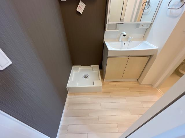 【独立洗面台】 | サンライズテラス | 独立洗面台で身支度をすべて済ませてしまいましょう