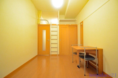 【居間・リビング】 | レオパレスコモト大畠 | 設備・使用は号室により異なる為、現況を優先致します。