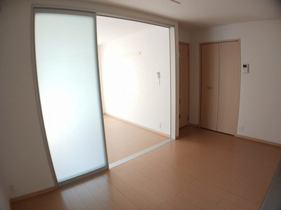 【居間・リビング】 | フレシール小倉東Ｂ | 退去前ですが大変人気の物件です。写真等でお早めにご検討ください。人気の物件ほど早く決まってしまいます(>_<)