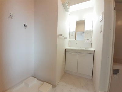 【洗面所】 | エクスクルーシブⅣ | 広い洗面スペース