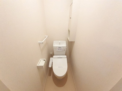 【トイレ】 | エクスクルーシブⅣ | ゆったりとした空間のトイレです