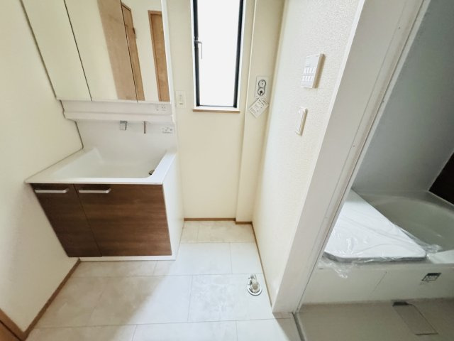 市川市本北方１丁目新築戸建【中山小学校：8分】のランドリースペース|洗濯機置き場