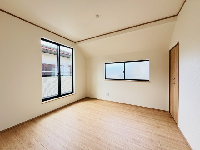 市川市本北方１丁目新築戸建【中山小学校：8分】の子供部屋|6.12帖洋室