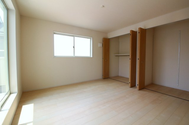 CRADLE GARDEN高浜市向山町第6｜名古屋市の戸建ならホームアップの収納|【売主施工例】ハンガーパイプ付き