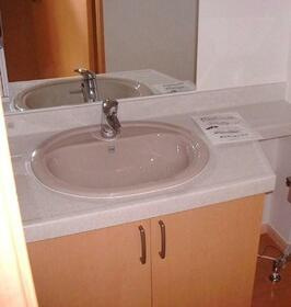 ザ・ヒルズ代々木上原の独立洗面台