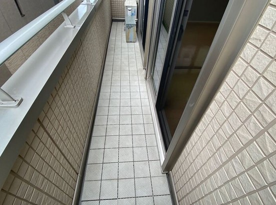 【バルコニー】