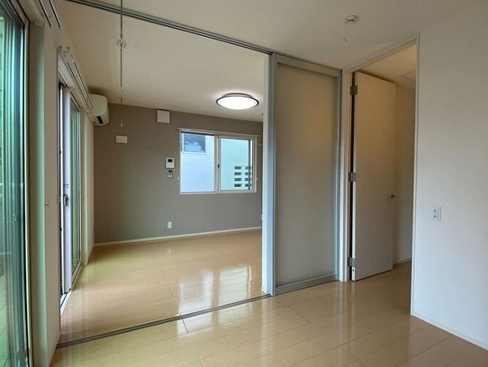 【居間・リビング】