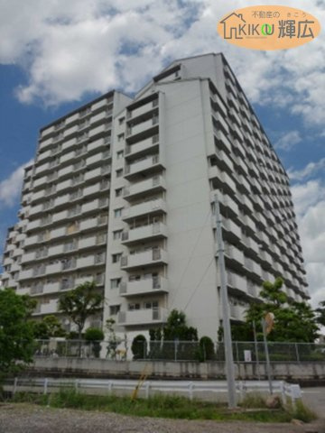 万葉ハイツ東加古川　9階の外観
