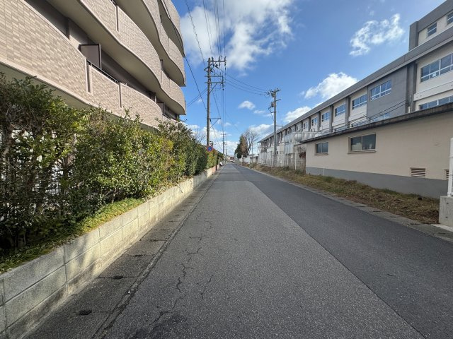 想定年間賃料150万　想定利回り8.33％　鉄骨鉄筋コンクリート造の周辺