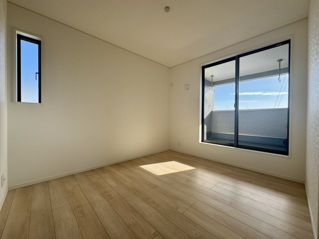 中央区舞阪町舞阪　第1　2号棟の洋室|2階　約5.7帖の洋室です。