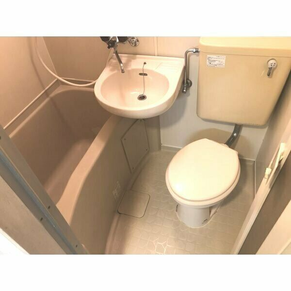 シャトー栄の浴室