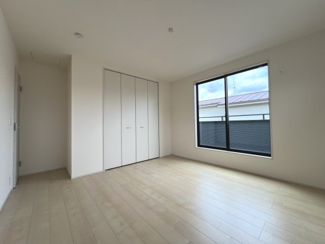 あきる野市引田　新築戸建全1棟の洋室|【洋室2】収納スペース