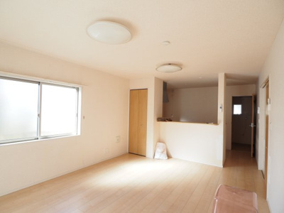 【居間・リビング】 | 中古戸建　南沢又下並松 | ★内覧予約でブランド米2kg★