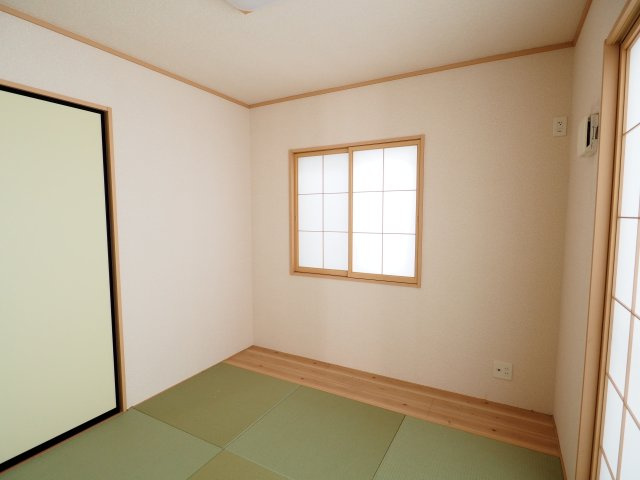 【和室】 | 中古戸建　南沢又下並松 | ★内覧予約でブランド米2kg★