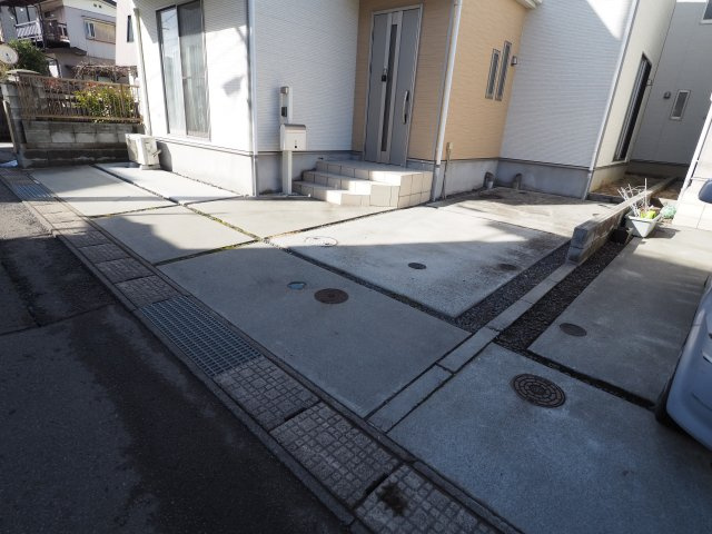 【駐車場】 | 中古戸建　南沢又下並松 | ★内覧予約でブランド米2kg★