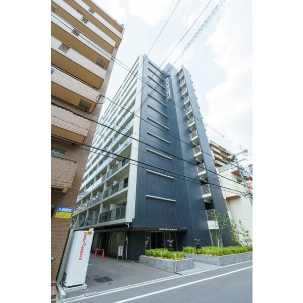 アスヴェル阿波座BLUE EARTHの外観