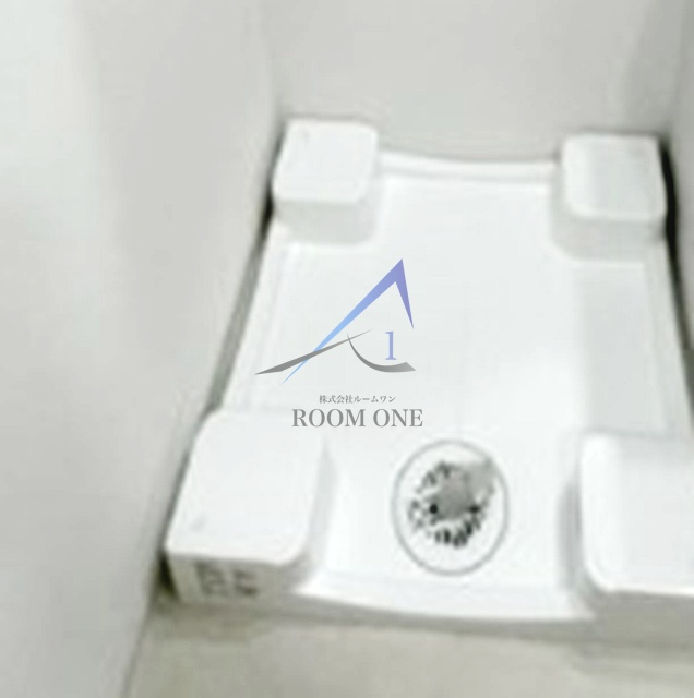 モダンエレーナ鶴見の設備|洗濯機置き場です。