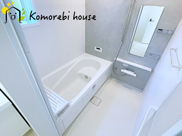 上尾市瓦葺　02期　新築一戸建て　リナージュ　01の浴室|きれいなお風呂です