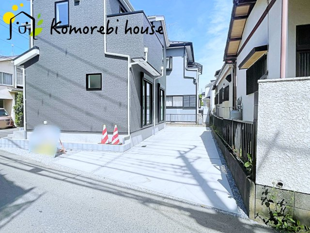 上尾市瓦葺　02期　新築一戸建て　リナージュ　01の駐車場|カースペースがあります