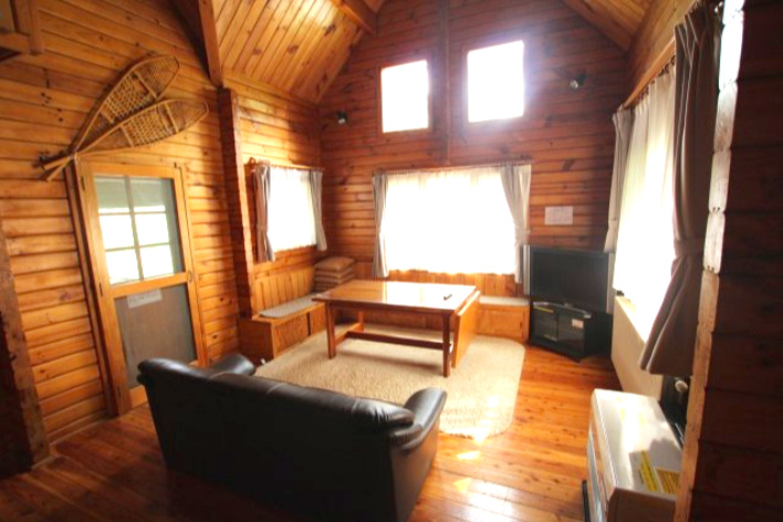 名鉄別荘地エリア　ログハウスの内装