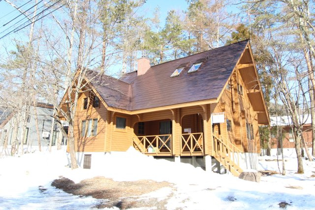 名鉄別荘地エリア　ログハウスの外観