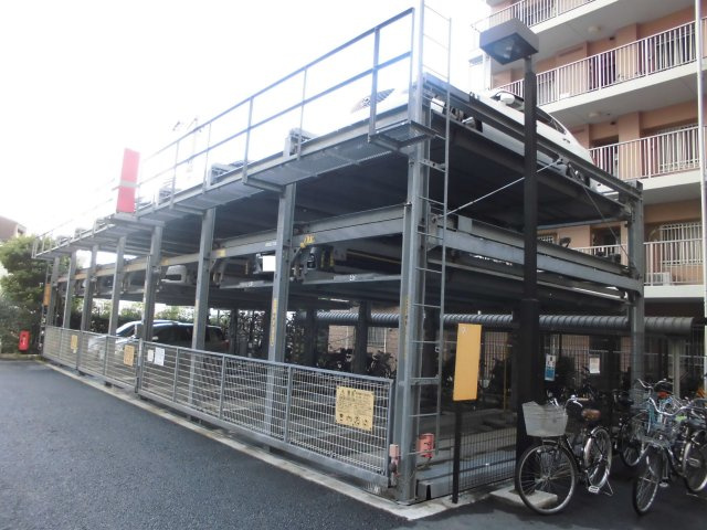TOKYOシティトリエの駐車場
