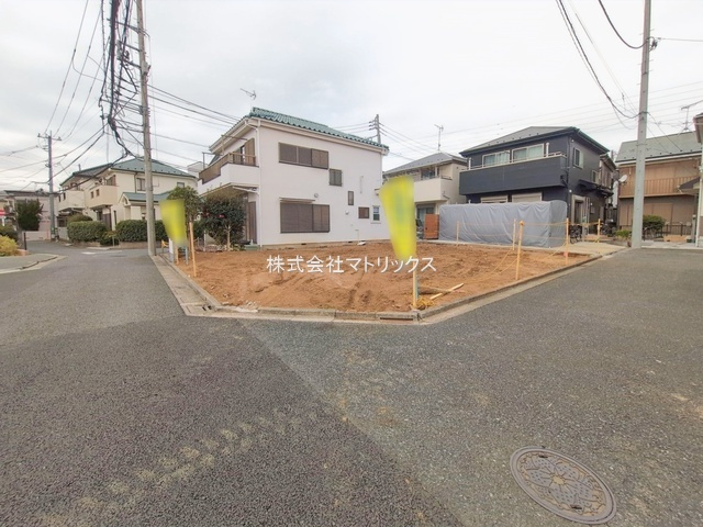 練馬区西大泉5丁目　東南角地×建築条件なし　限定1区画の前面道路含む現地写真