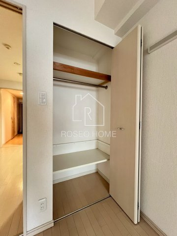 プレサンス本町プライムの収納