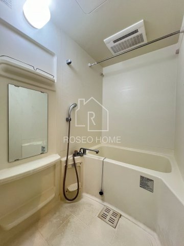 プレサンス本町プライムの浴室