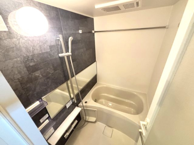 ＲＡ－ＡＳＨＩＹＡの浴室