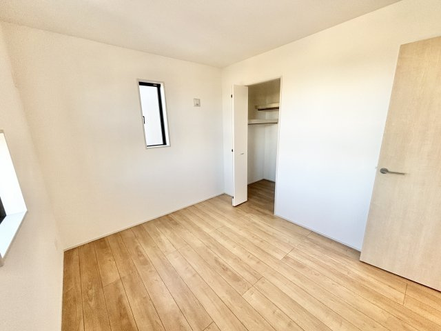 【仲介手数料無料／中川区】グラファーレ名古屋市港区藤高3期　3棟　新築戸建の洋室