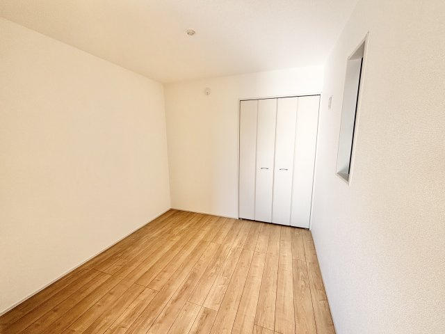 【仲介手数料無料／中川区】グラファーレ名古屋市港区藤高3期　3棟　新築戸建の洋室