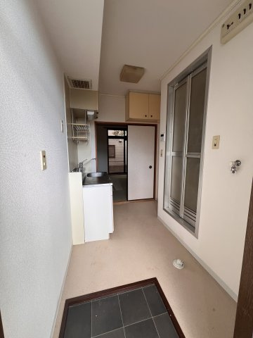 イケダハイツの居間・リビング|使いやすい居間です