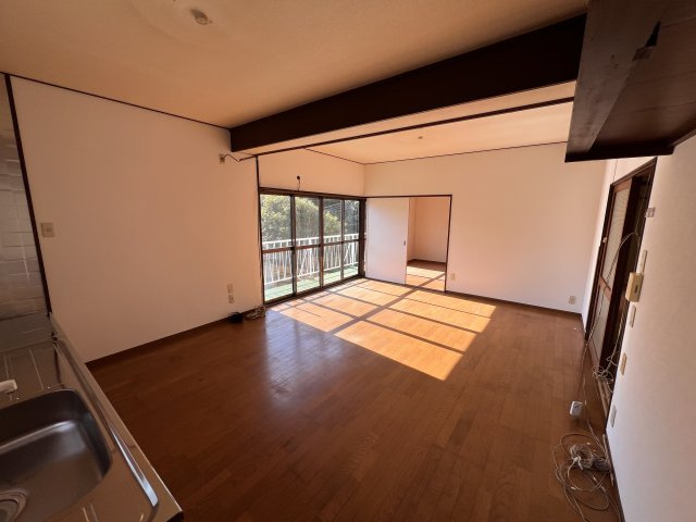 西村邸貸家の居間・リビング|リビングです