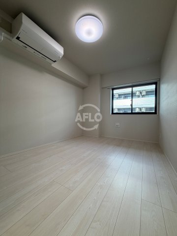 グランセジュール大国町　敷津小学校区の洋室|グランセジュール大国町　リビング