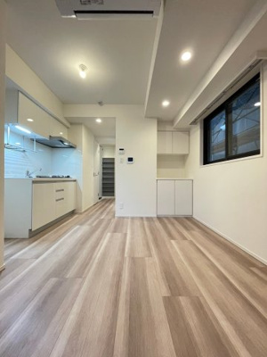 【居間・リビング】 | THE CARAMEL CLUTCH | ★2024.3.14撮影★