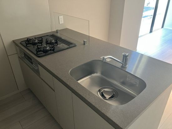 オープンブルーム尾久のキッチン