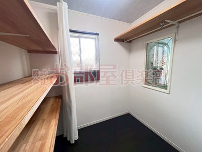 下村貸家の収納