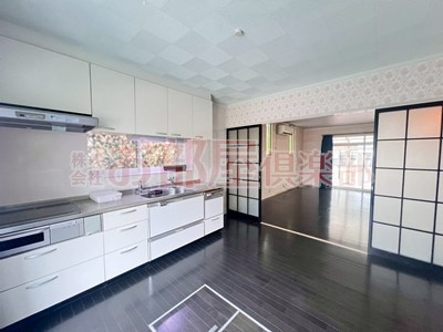 下村貸家のロビー