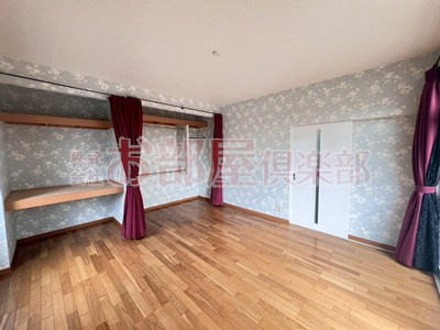 下村貸家の内装